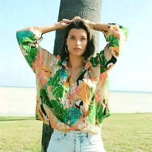 Anthropologie Farm Rio Helena Dot Toucan blouse